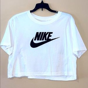 NIKE crop top